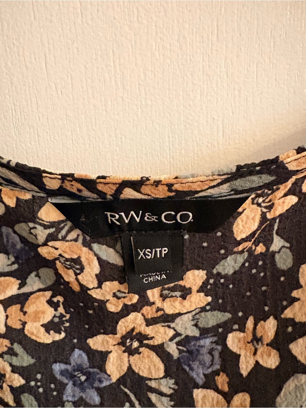 RW&CO. Navy Floral Midi Dress with Cream and Light Blue Blooms - Picture 2 of 2